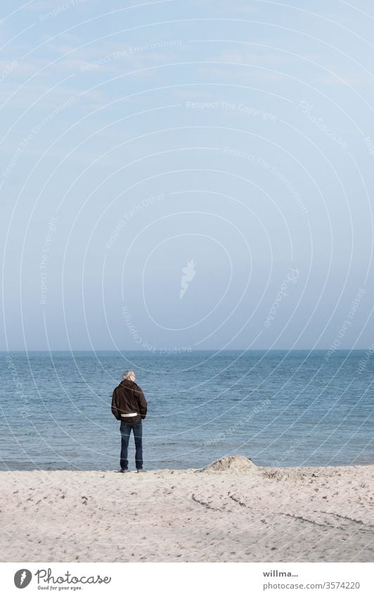 the old man and the sea Beach Coast Old man Ocean Baltic Sea Senior citizen silent To enjoy Man Stand bank Human being 60 years and older Male senior Authentic