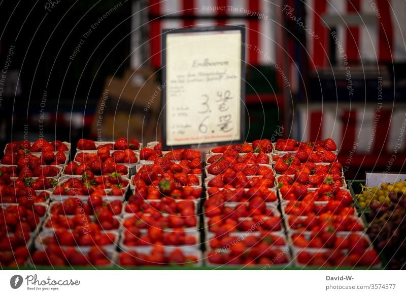 Weekly market - fresh juicy strawberries with price tag Marketplace Farmer's market Vegetable fruit Market stall Sustainability salubriously Organic produce