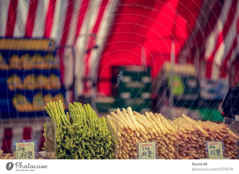 Weekly market - green and white asparagus Marketplace Farmer's market Asparagus Vegetable green asparagus Asparagus season Market stall Sustainability