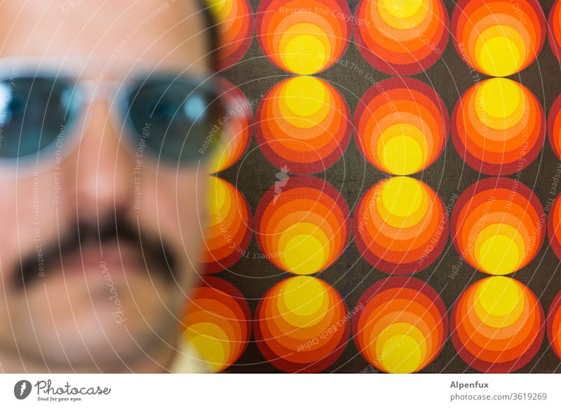 deja vu 70s Retro Seventies Pattern Wallpaper Man Manly Macho Masculine Porn star Colour photo Sunglasses Decoration Moustache porn bars Structures and shapes