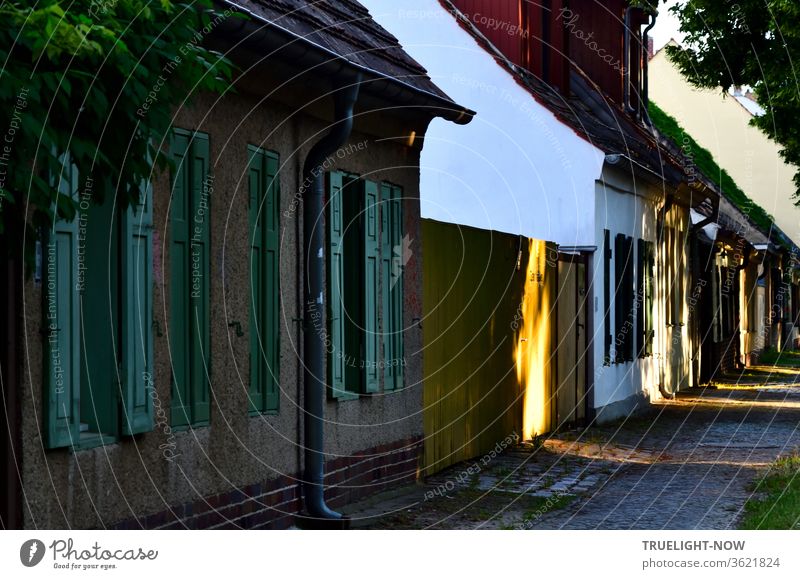 The popular listed old weaver houses appear small and cosy and give the city of Babelsberg-Potsdam a friendly atmosphere Housefront Weaver's houses