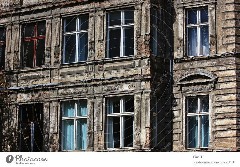 Berlin Mitte Old Building Old building House (Residential Structure) Window Town Facade Capital city Day Downtown Old town Colour photo Prenzlauer Berg