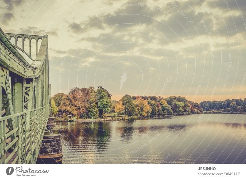 Early in the morning at the autumnal Havel | Deep Sea and a section of the Glienicke Bridge River Calm Morning Landscape Water Nature Deserted silent Sunrise