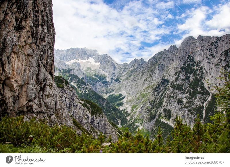 View of the Waxenstein mountain peaks while hiking, flanks of the Zugspitze, Wettersteingebirge. Round hike over the Hupfleitenjoch, Kreuzjoch, Wettersteingebirge Bavaria Germany