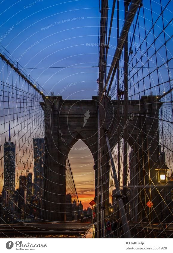 Missed the Manhattanhenge by a few days, but also so the sunset was an experience on the Brooklyn Bridge. New York travel USA vacation Panorama (View) Twilight