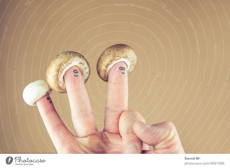 Mushroom head - 3 fingers with hat - all good things come in threes Beatle haircut creatively mushrooms Hats fun Joy Joke wittily Creativity Face smile Laughter