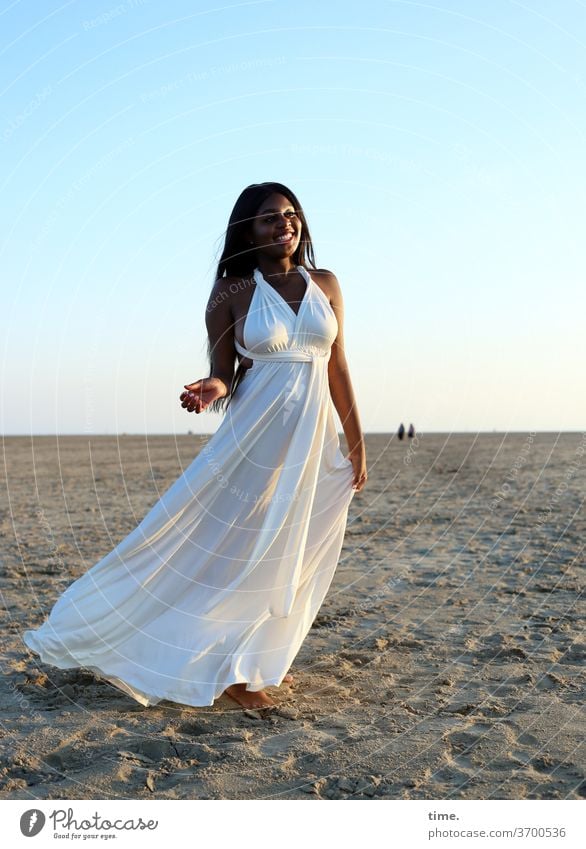 arabella Woman Dress Coast Sun Sky Evening Stand To enjoy wide Room recover Beach Sand Horizon Long-haired Dark-haired evening light Wanderlust melancholy Soul