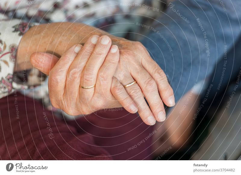 Hands of an 80 year old couple with rings 80 years old Retirement Married couple Wedding ring Gold ring Ring Adult Life Pensioner Seniors older together