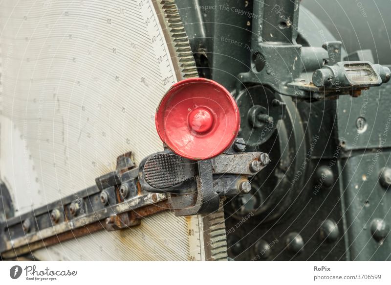 Ballistics scale on an old anti-aircraft gun. Shell Tower Cannon green technique Army Squad War Weapon armament technology Armaments Armouring was handwheel