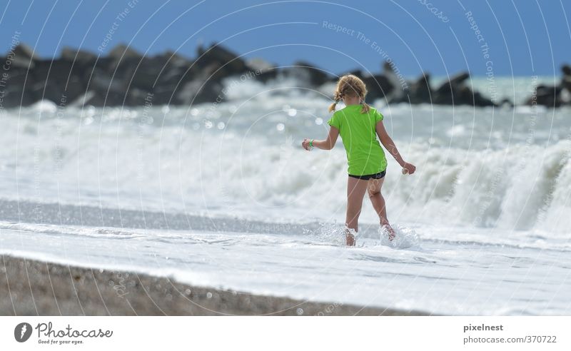 vacation Joy Relaxation Leisure and hobbies Vacation & Travel Summer Summer vacation Sun Beach Ocean Waves Hiking Human being Girl 1 8 - 13 years Child Infancy