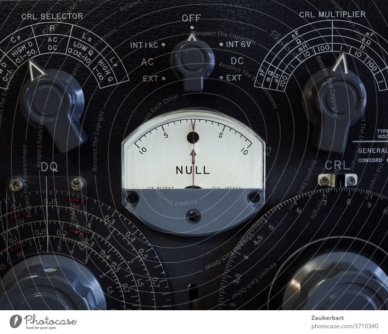 Zero - measuring instrument, display and controller in black nil Measuring instrument pointer Buttons Controller technique Black Impedance bridge Precision