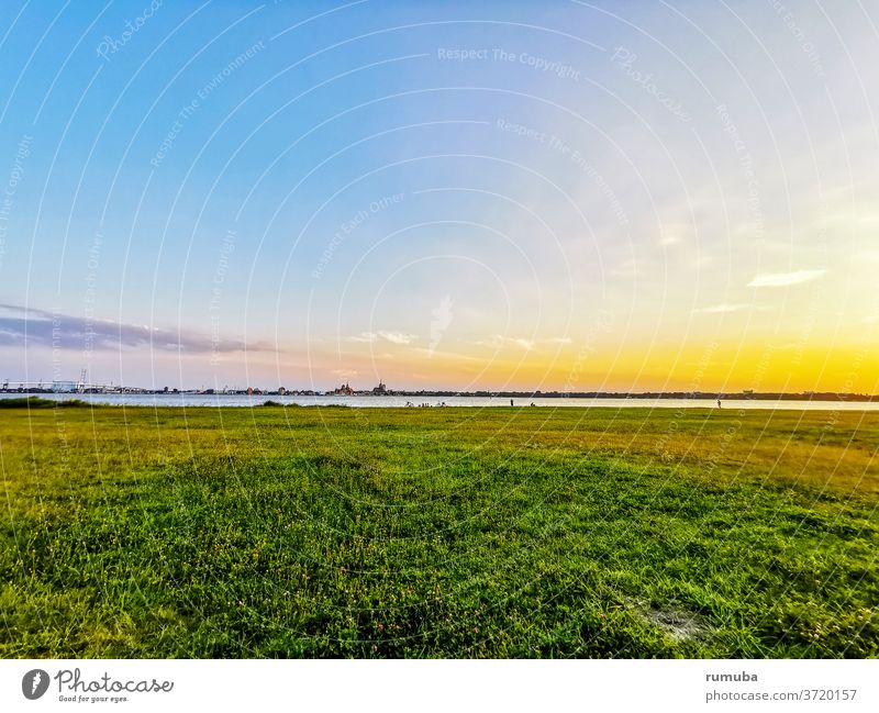 View from Altefähr to Stralsund, Rügen Relaxation Vacation & Travel Tourism Nature Landscape Sky Clouds Sunset Coast Baltic Sea Horizon Water Colour photo