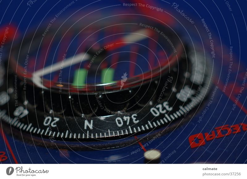 ..compass..2 Compass (Navigation) Direction Compass point South North Macro (Extreme close-up)