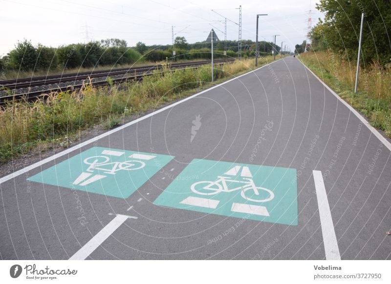 Cycle expressway Cycle motorway Bicycle cycle highway Highway cycle path bike fast track bicycle expressway Transport oeko wixhausen Darmstadt egelsbach