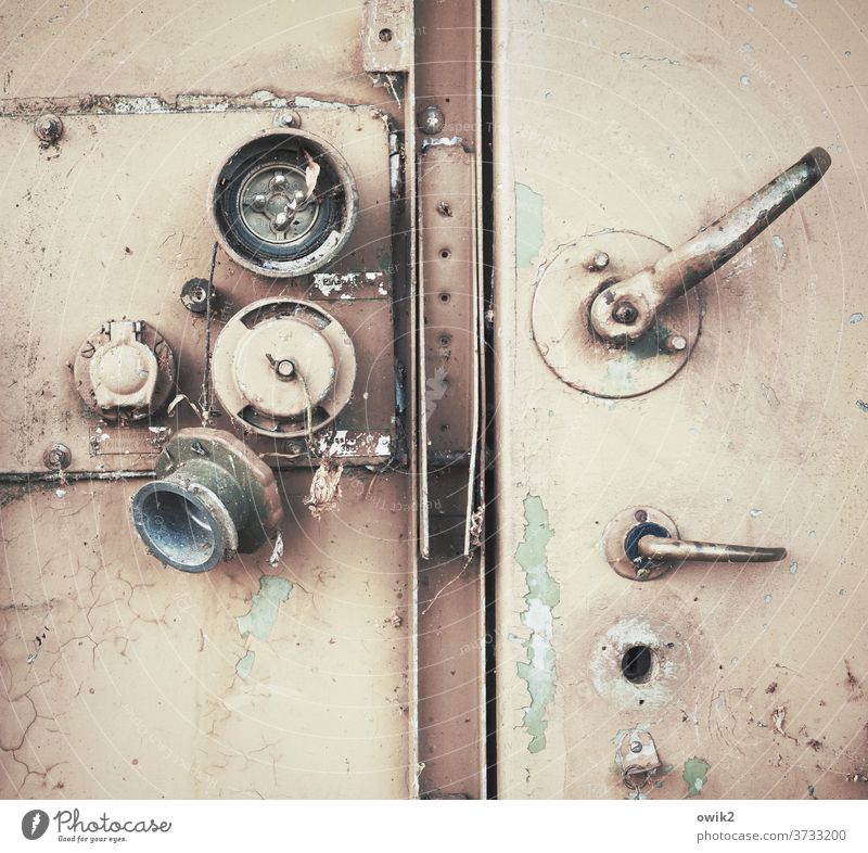 Key misplaced door Metal door Closed Old Lever Locking mechanism Exterior shot Close-up Detail Deserted Copy Space top Colour photo Door handle Safety