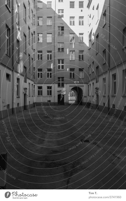 Backyard Berlin Mitte Architecture House (Residential Structure) Window Facade built Exterior shot Deserted Town Period apartment Capital city Downtown Old town