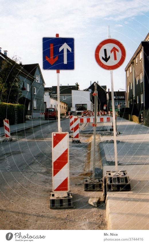 Eyes closed and through ! Transport Traffic infrastructure Road sign Street Road traffic Lanes & trails Signage Signs and labeling Warning sign Bans Safety