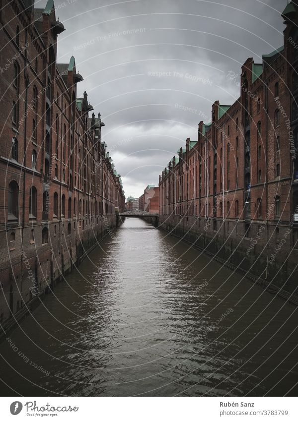 German Waterway Hiding place Hide explorers Discover Reflection Europe Colour photo Town Port City Architecture Bridge Channel Old town Tourist Attraction Trip