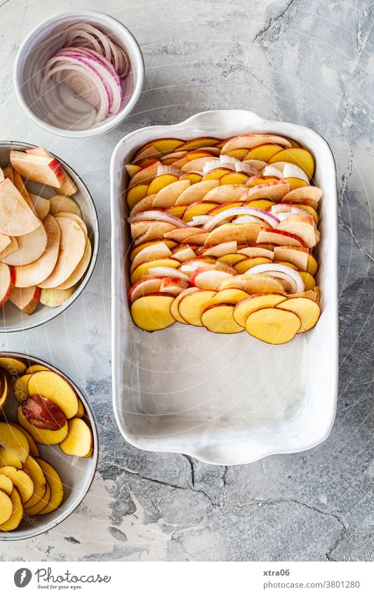 Making of: Potato-Apple Gratin Potatoes Au gratin potatoes Lunch Nutrition Colour photo Vegetable Dinner Food Eating Cooking Healthy Eating Food photograph