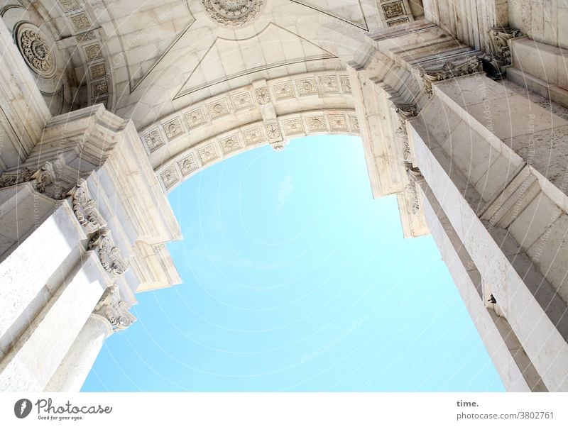 Cervical spine training (37) Sky Wall (barrier) Old Historic Beautiful weather sunny Old building Easy Heavy Worm's-eye view Archway urban