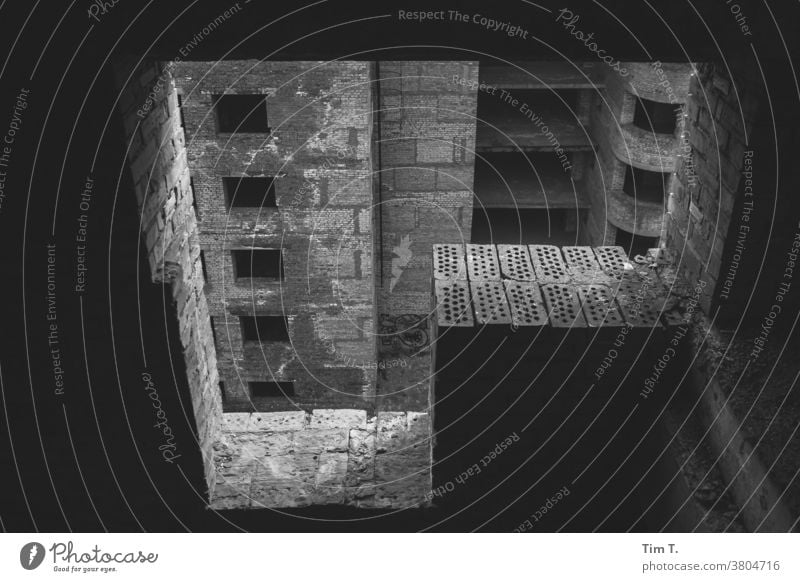 Lostplace Hospital Kiev Ukraine B/W Ruined City lostplace lost places fenster Window Architecture Town Deserted Old Day Black & white photo Capital city