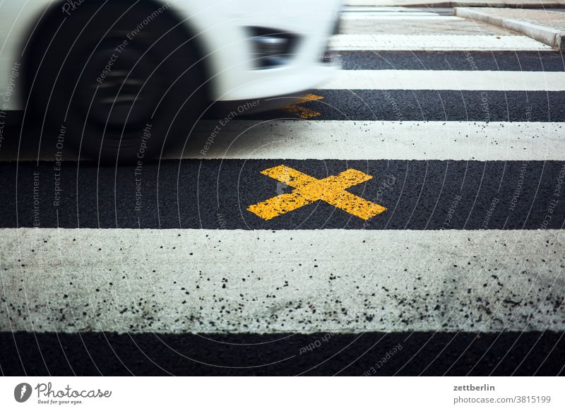 Zebra crossing with cross and car Turn off Asphalt Corner Lane markings Pedestrian Pedestrian crossing edge Crucifix Line Left Right Direction Street tip