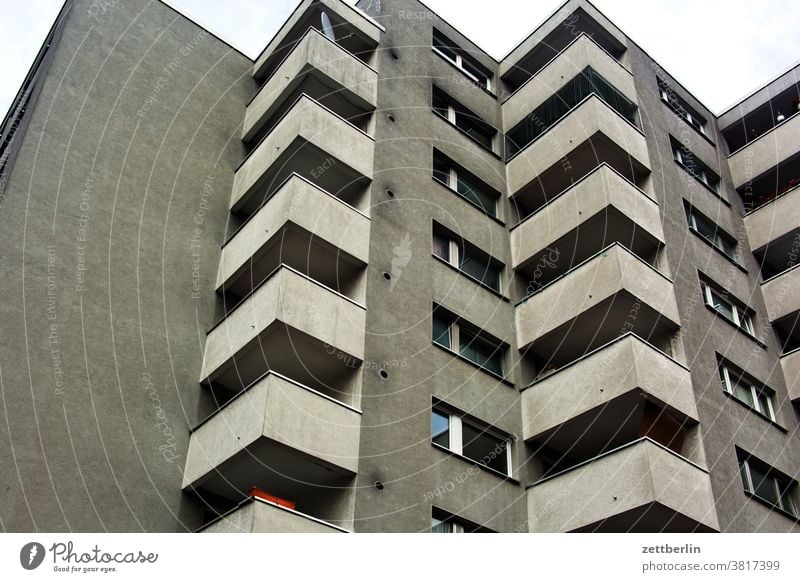 Block Balcony Berlin Story Worm's-eye view Building House (Residential Structure) Backyard High-rise Courtyard Loggia Schöneberg Town Quarter floor urban