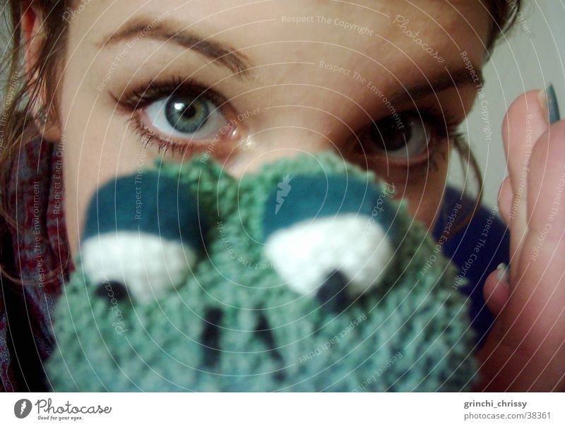 frog eyes Green Near Eyebrow Woman Eyes Frog Looking