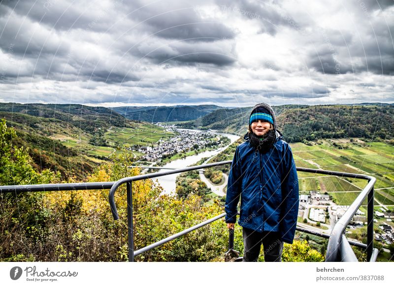 read stories Moselle dough Vineyard Autumnal Child hikers Seasons Hunsrück Moselle valley Rain Son Infancy Mosel (wine-growing area) Idyll tranquillity