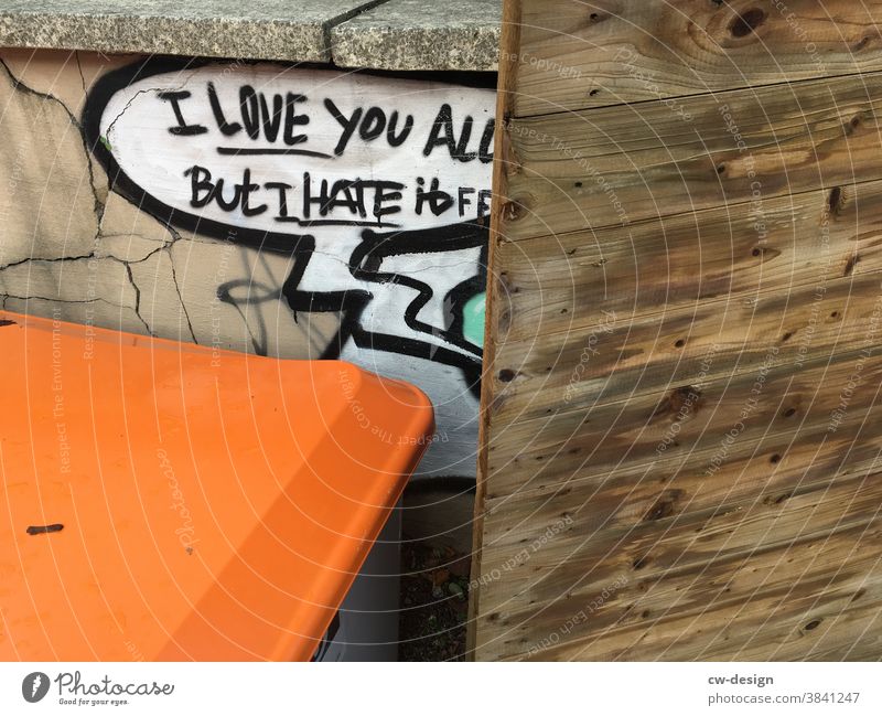 I LOVE YOU ALL Love Graffiti Hatred Wooden wall Exterior shot Colour photo Deserted Characters Wall (barrier) Day Wall (building) Emotions Infatuation Sign