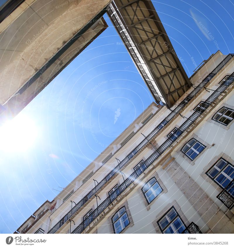 cervical spine training (39) houses urban Town Sky Architecture Balcony sunny Worm's-eye view Bridge Intersection Sunlight Deserted Exterior shot Colour photo