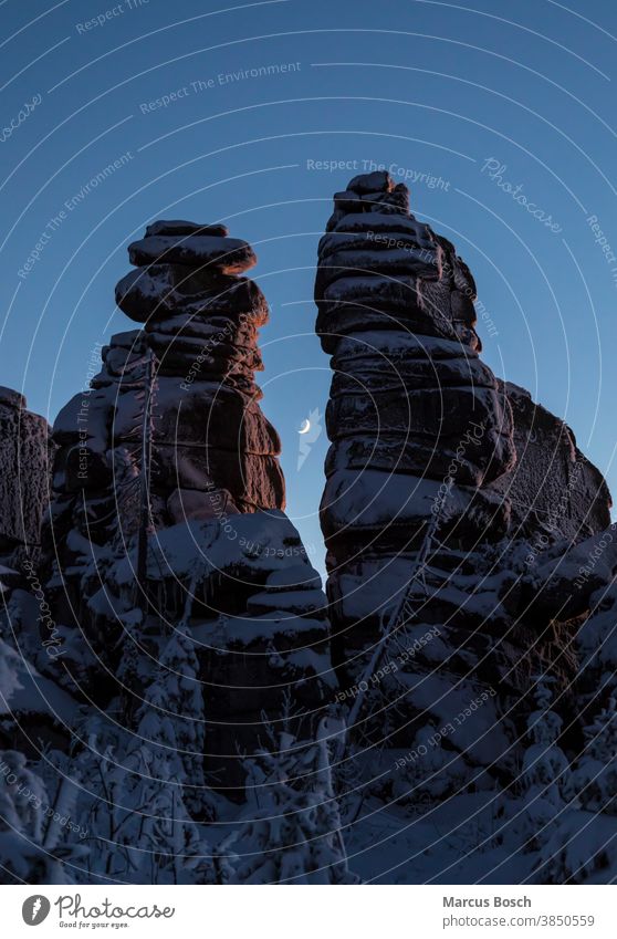 Winter landscape in the evening light Triple chair Triple chair rocks Rock Frost Summit Rocks granite rocks Sky Hill Highlands Low mountain range landscape Moon