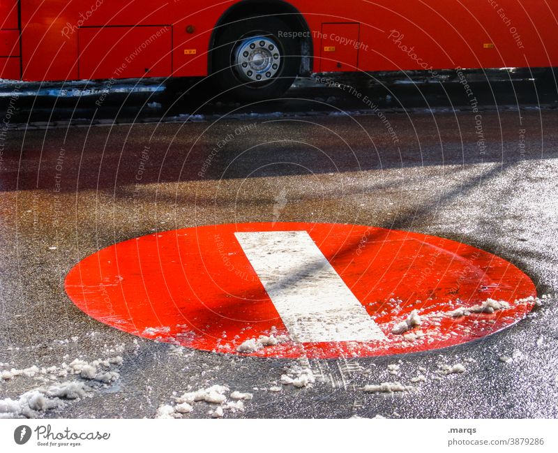 bus station Bus Bus travel PUBLIC TRANSPORT Mobility Red Street Road sign Prohibition sign Public transit Means of transport StVO Town Stop (public transport)