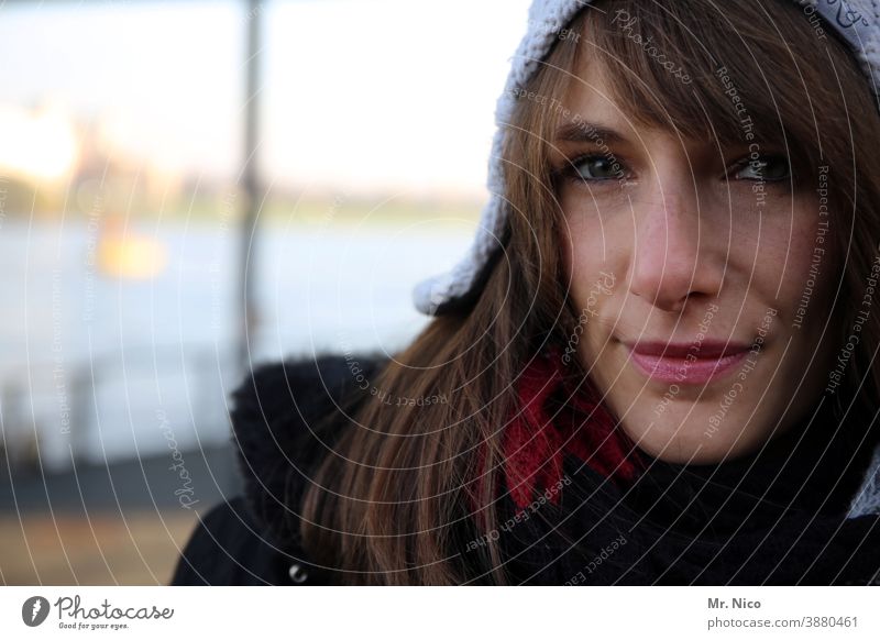 winter view Feminine portrait Accessory Cap Hair and hairstyles Head chill Clothing naturally Lifestyle Winter Cold Woolen hat Looking into the camera Smiling