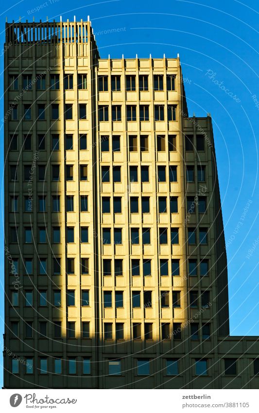 Beisheim Center at Potsdamer Platz, Berlin Evening Architecture Office city Germany Twilight Worm's-eye view Capital city House (Residential Structure) Sky