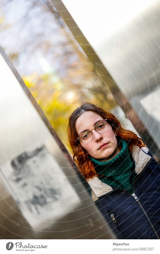 Felicitas (oblique) Face of a woman naturally Hair and hairstyles Long-haired Shallow depth of field Exterior shot Brunette Human being Colour photo Adults