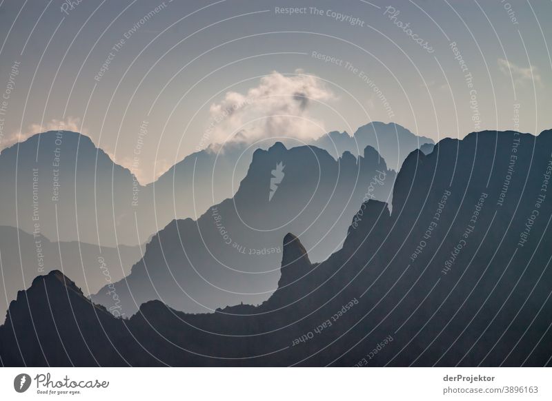 Sunrise in the Dolomites with view of the mountains V Experiencing nature Tourism Panorama (View) Deep depth of field Long shot Sunbeam