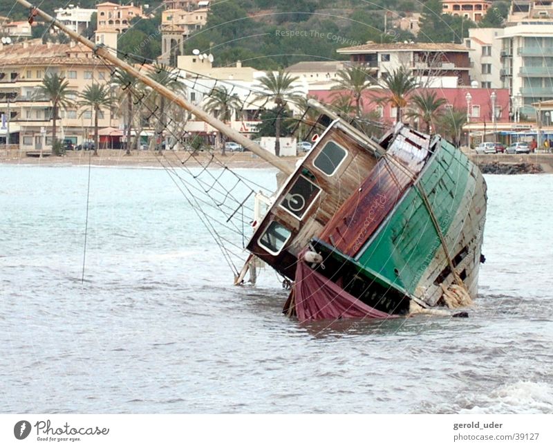 wreck Watercraft Broken Ocean Destruction Gale Waves Wreck