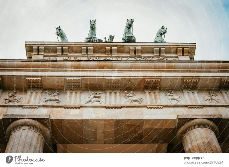 Brandenburg Gate Berlin Architecture Capital city Germany Landmark Tourist Attraction Monument Exterior shot Manmade structures Colour photo Deserted Goal