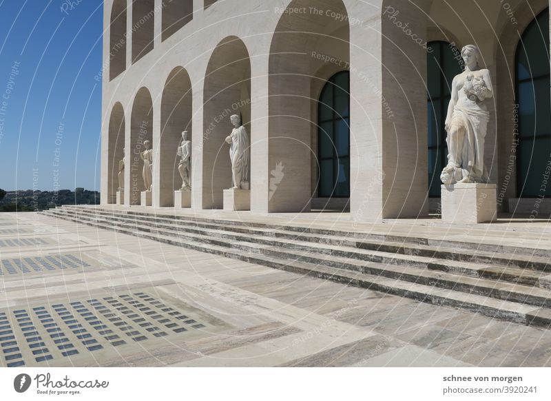 silence in rome Rome Ancient Figure Vacation & Travel Architecture Italy Exterior shot Culture Historic Tourism Building Europe City Tourist Vintage