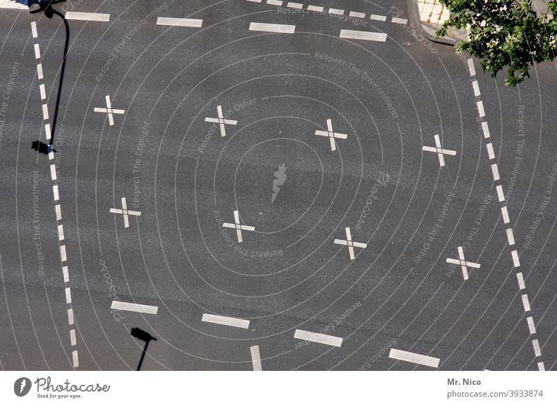 Road markings Street street from above Transport Traffic infrastructure Road traffic Lanes & trails Town Asphalt Line Gray Lane markings Traffic lane