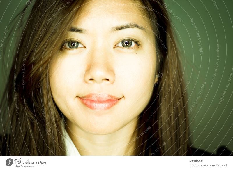 Asia Woman Human being Portrait photograph Workshop Asians Close-up Laughter Smiling Business Businesswoman ring flash Looking into the camera Face Frontal