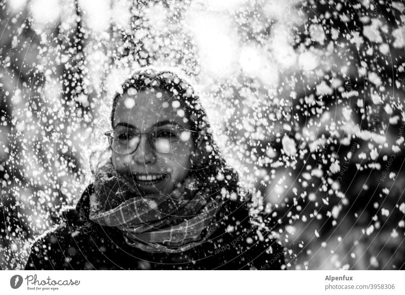 Snow Fe Woman Young woman 18 - 30 years Winter Exterior shot Cold portrait pretty Youth (Young adults) Human being Adults Back-light Shallow depth of field