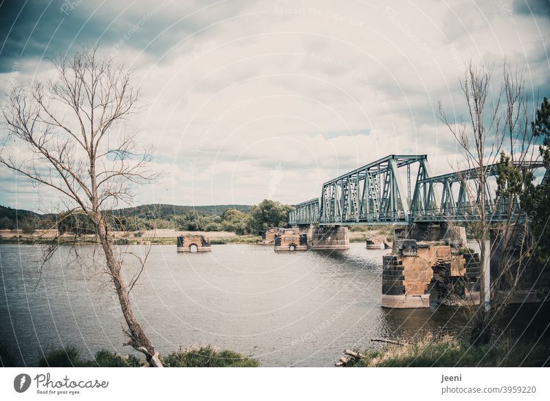 Dead | Old Europe Bridge on the Oder | Soon to be usable again as a cycling and hiking path | Connection Germany - Poland ore fold Railway bridge Brandenburg