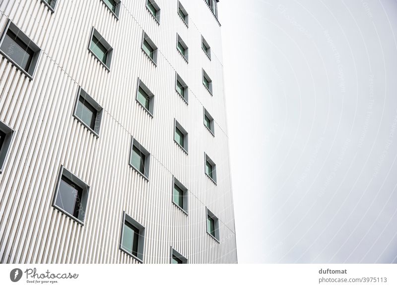 White house facade with industrial charm House (Residential Structure) Window Facade Architecture Building Wall (building) Manmade structures Wall (barrier)