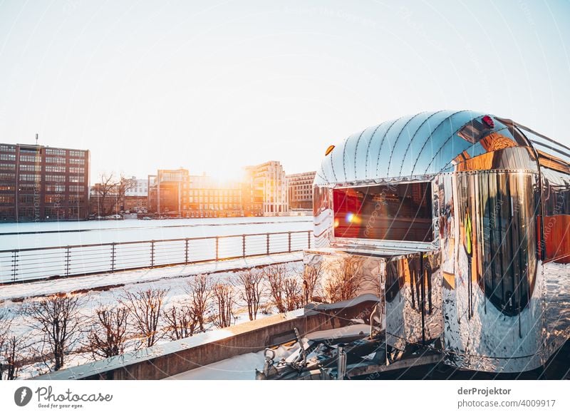 Trailer in winter with Spree in backlight Wall (barrier) Wall (building) Hip & trendy Light Day Copy Space middle Exterior shot Experimental Copy Space top