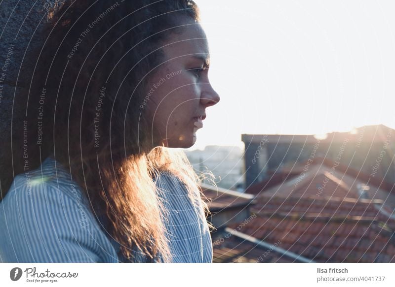 Thoughtful Woman 25-29 years Curl Brunette Summer Summery Exterior shot Colour photo Adults Sunlight Sunbeam ponder think Sadness Loneliness Lovesickness