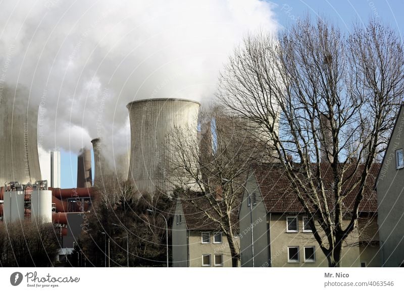 Workers' settlement Apartment house cooling tower Steam Environmental pollution Village Climate change Coal power station Energy industry Factory Industry