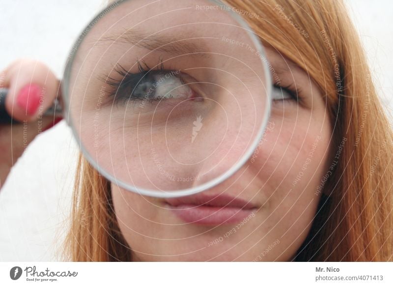 Big eyes Magnifying glass Eyes Investigate Vista Research Enlarged Face Discover Near Large Squint see Curiosity Observe Detective test Search observation