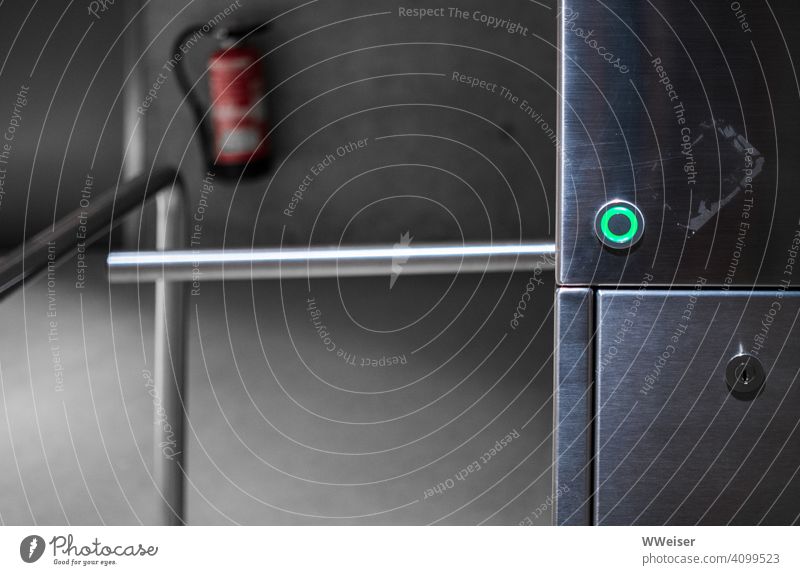 The barrier is very easy to open in case you need the fire extinguisher Control barrier Green knob Closed Open Pushing Illuminate Staircase (Hallway) Passage